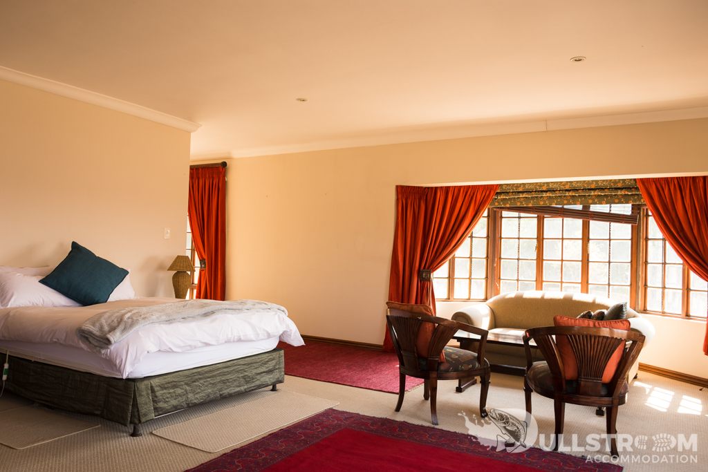 Fins Feathers Dullstroom Accommodation Fins Feathers Dullstroom Accommodation